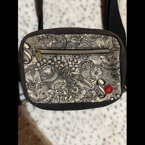 Sakroots Mini Crossbody Bag Black & Cream Floral Print